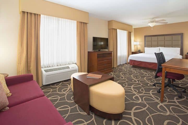 Room 10 of 23