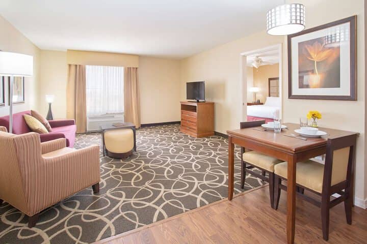 Room 5 of 23